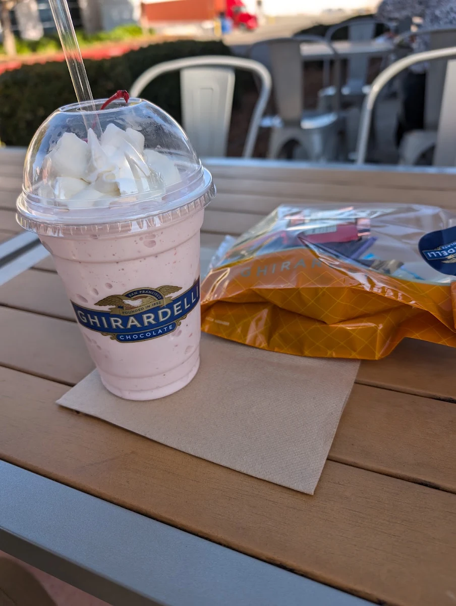 Strawberry Shake