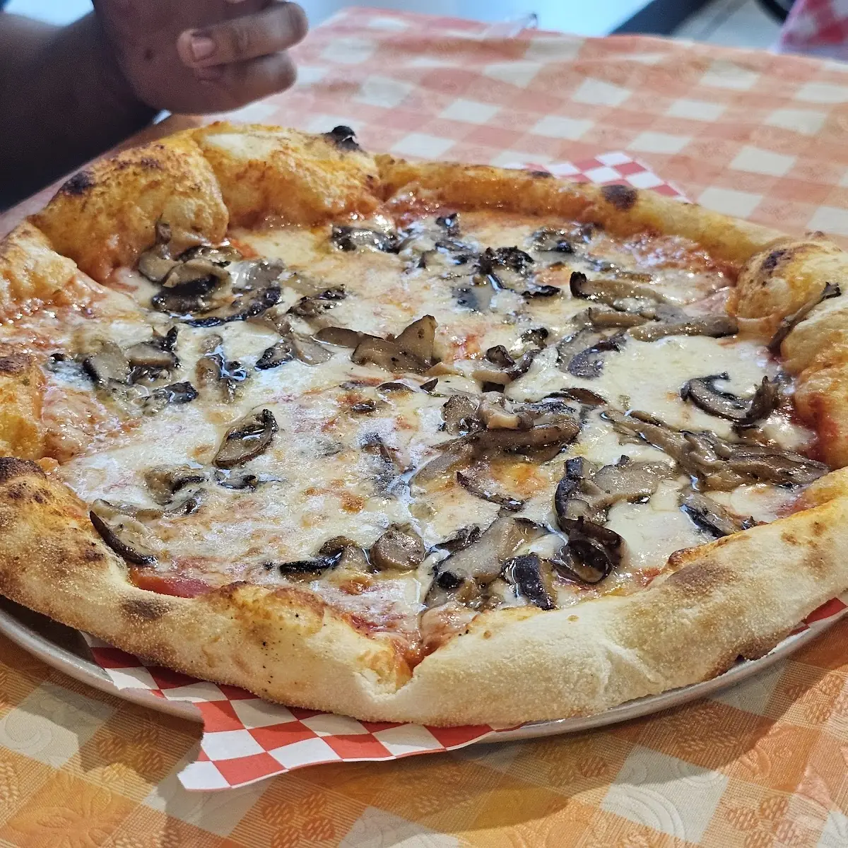Personal Mushroom Pizza