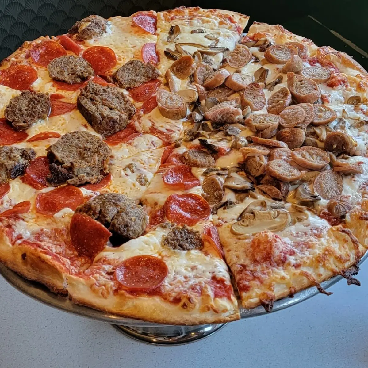 La Carne All Meat Pizza
