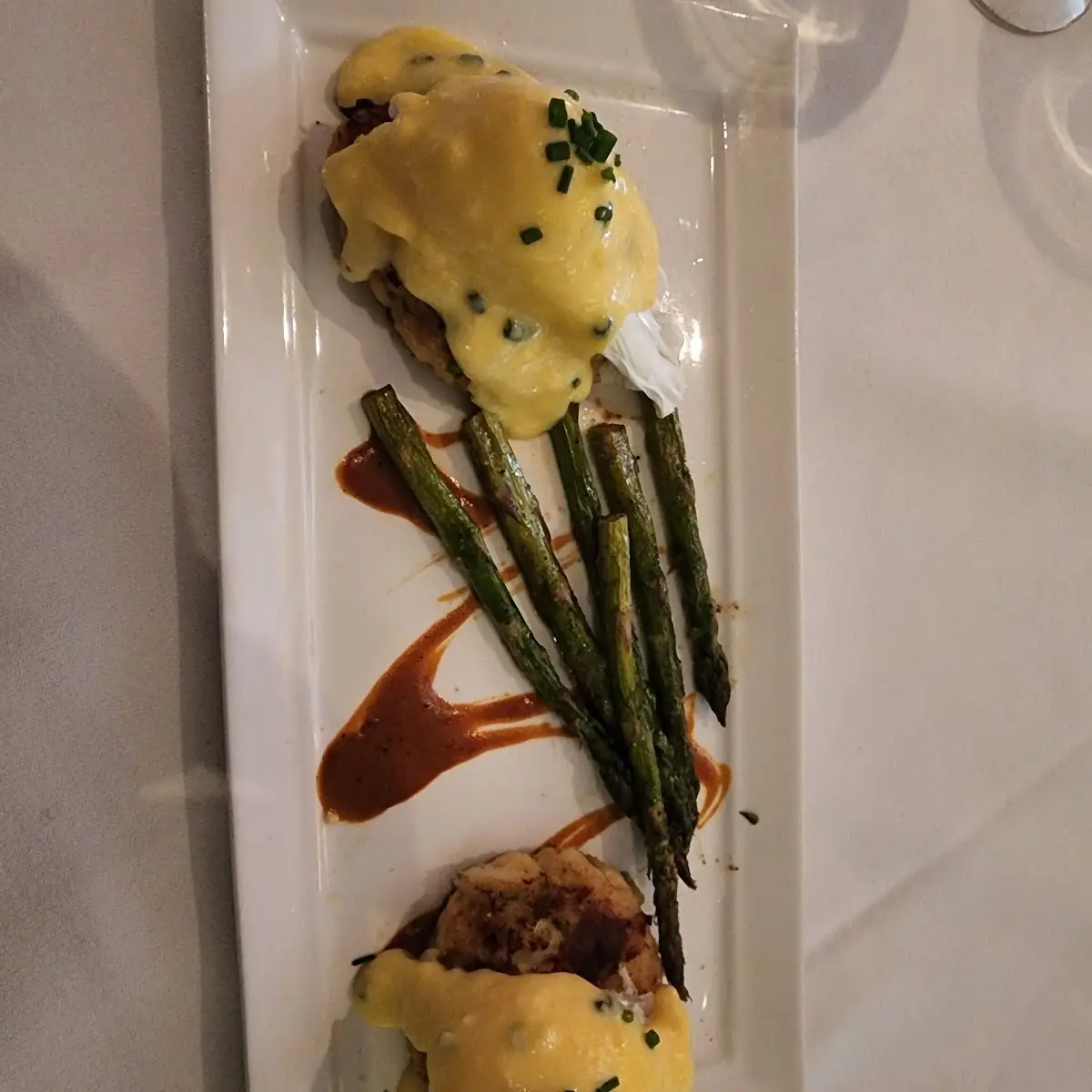 Crab Cake Benedict