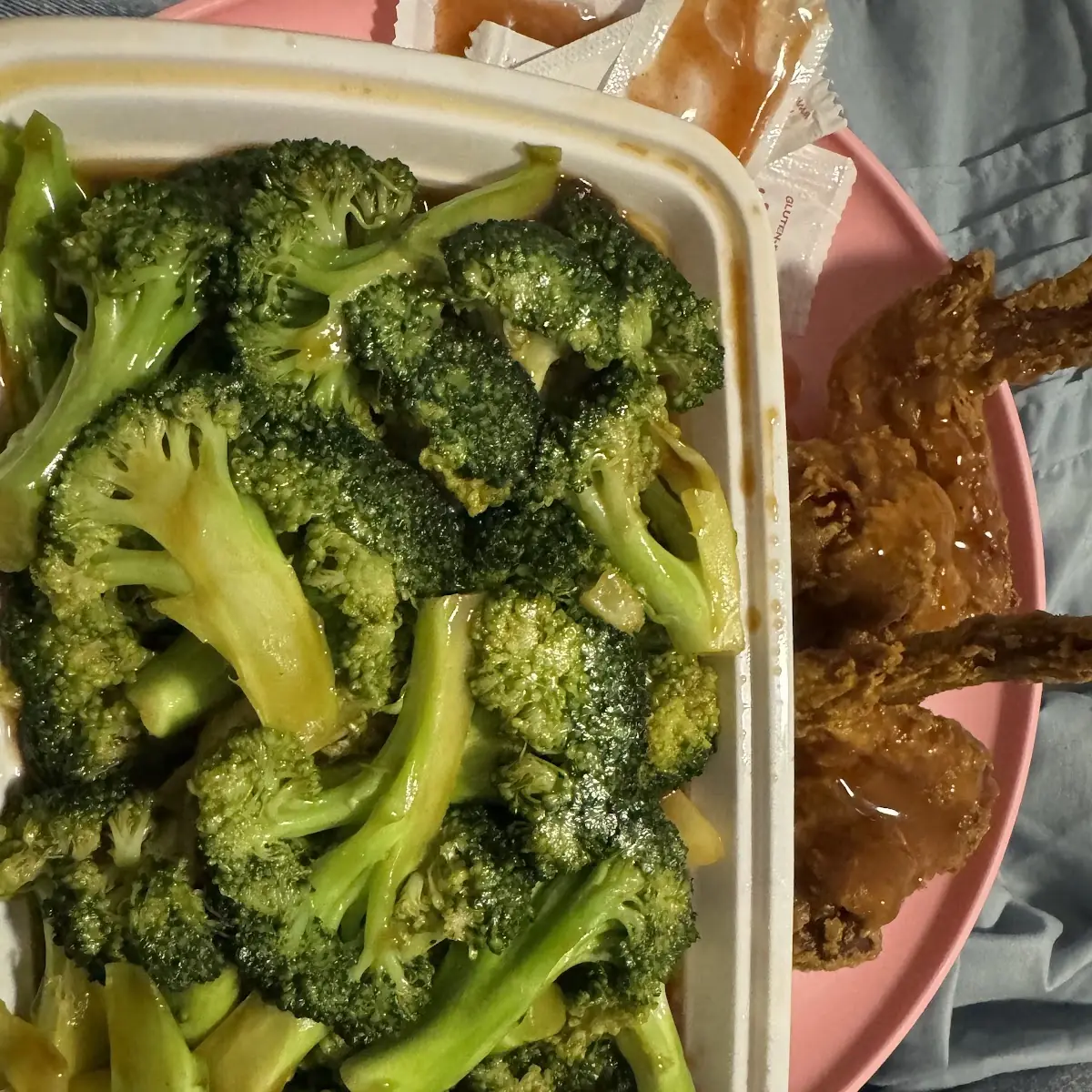 Sauteed Broccoli with Garlic Sauce