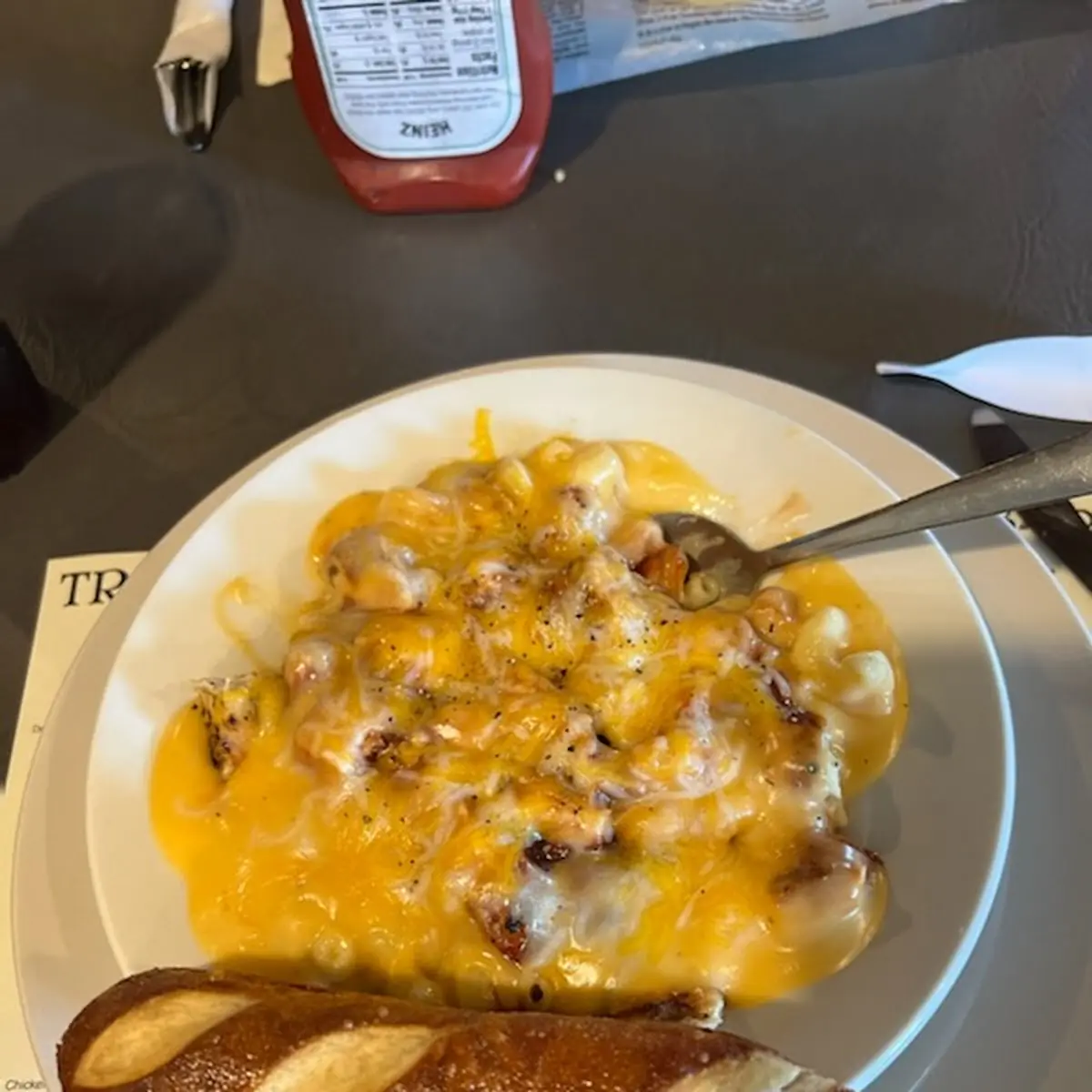 BBQ Chickenand Macaroni and Cheese