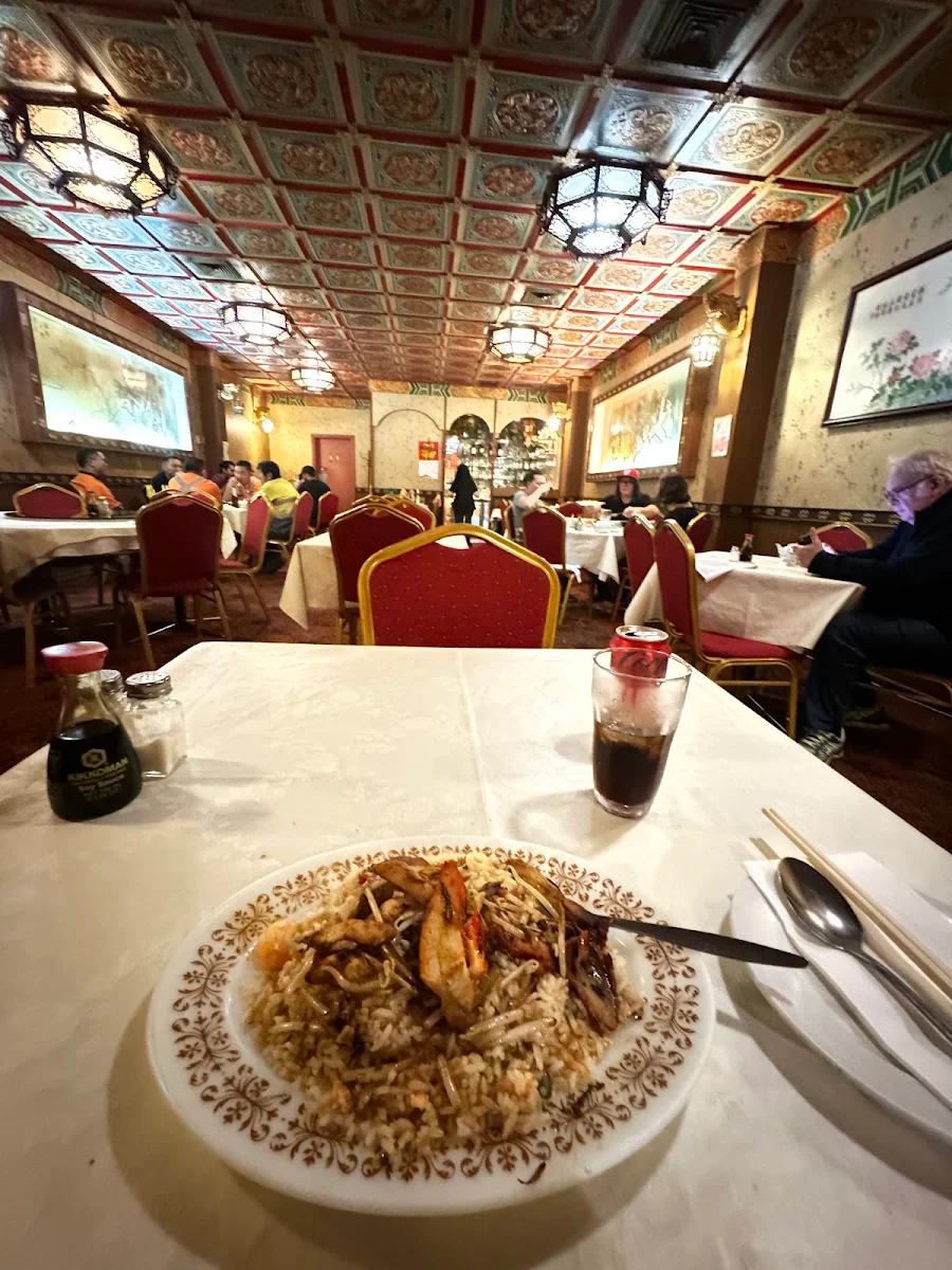 Highlights, Shanghai Chinese Restaurant