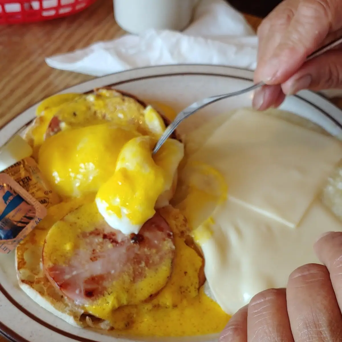 Eggs Benedict