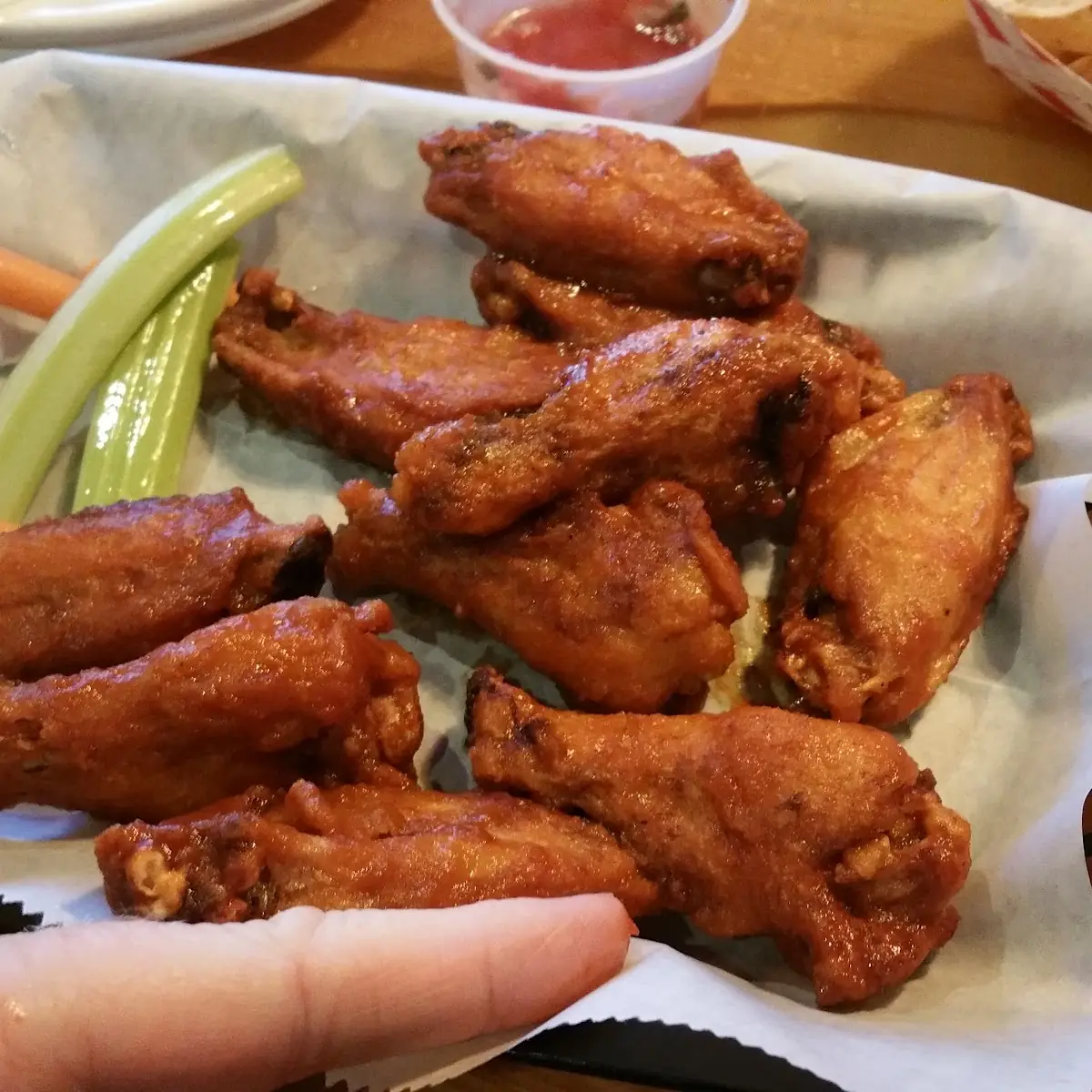 Honey Sriracha Wings Are Great