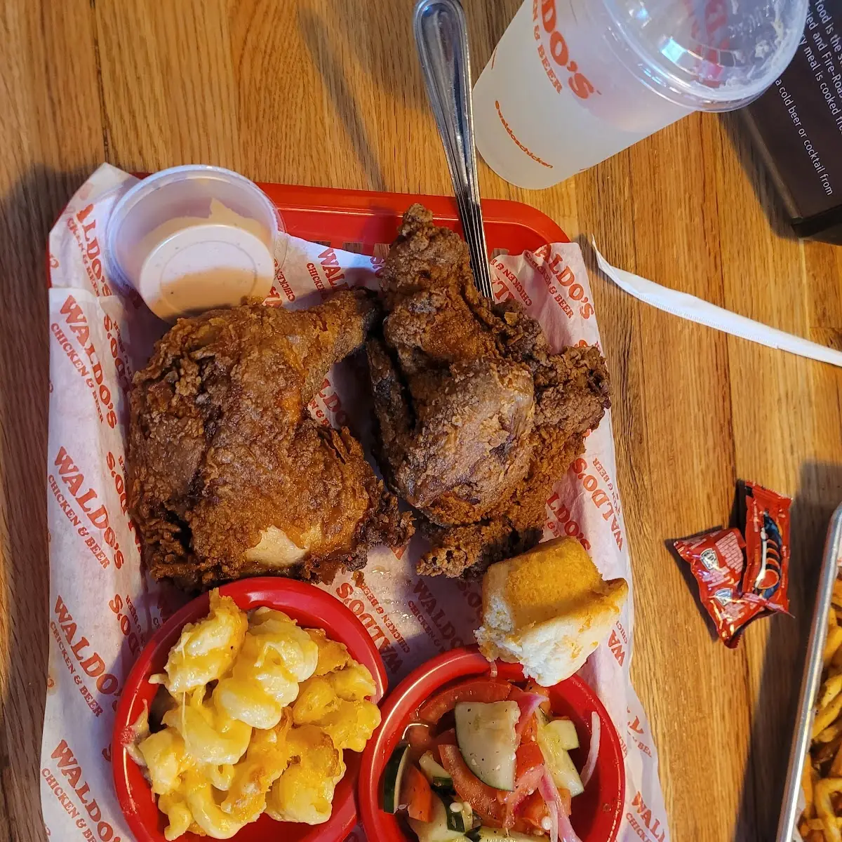 Fried Chicken w Mac Cheese and Cucumber Tomato Salad