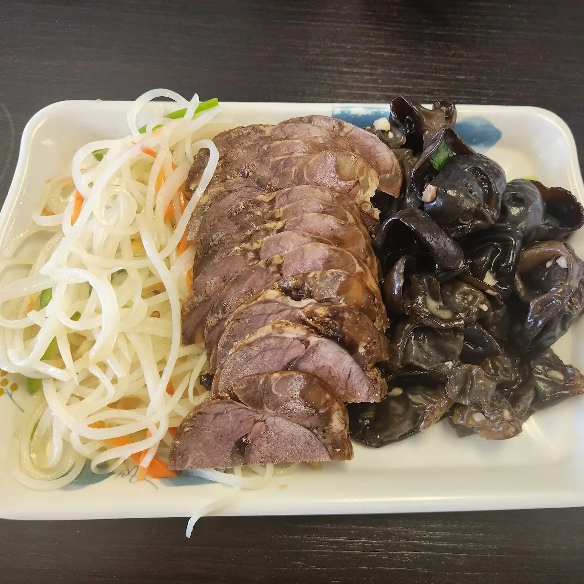 Sliced Beef Wood Ear and Radish Vegetables