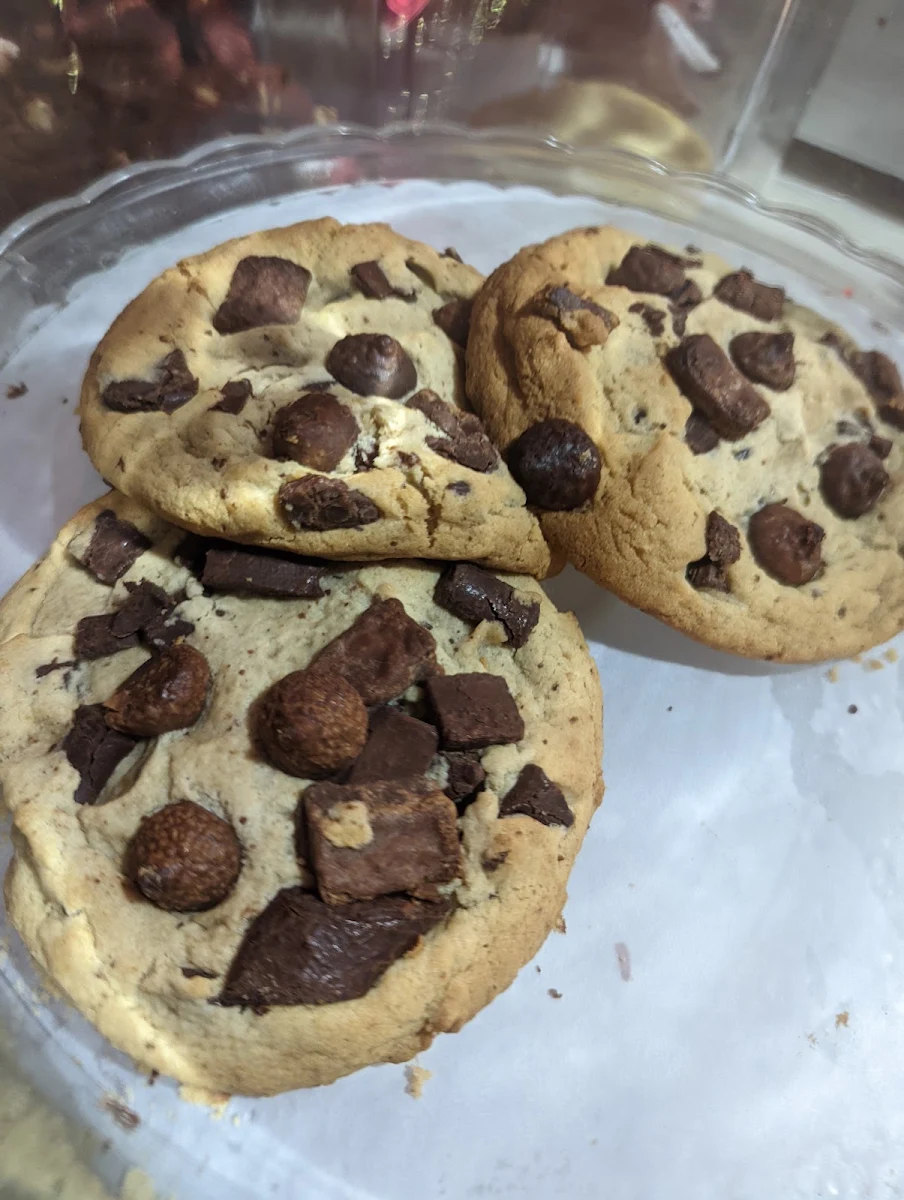 Nana's Nom Nom Cookie
