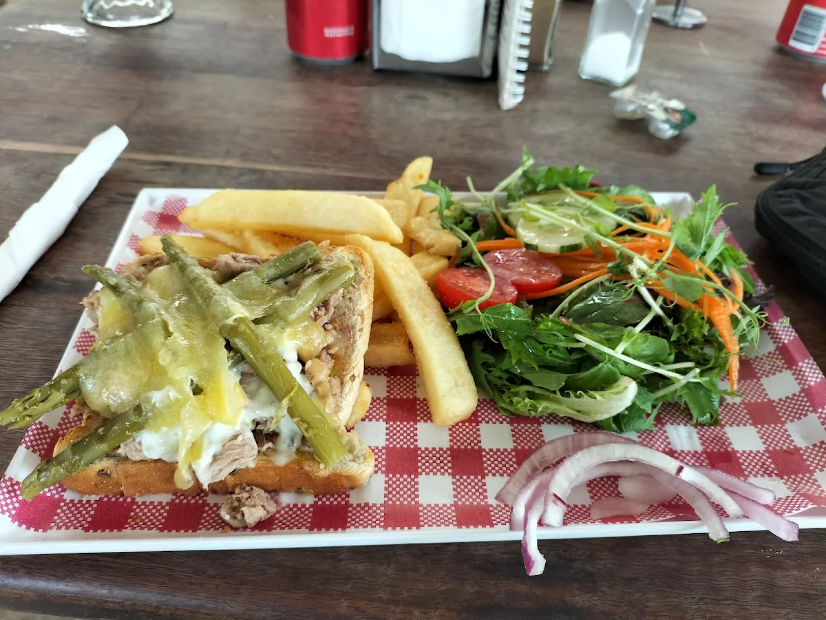 Tuna Melt, The Cola Café and Museum