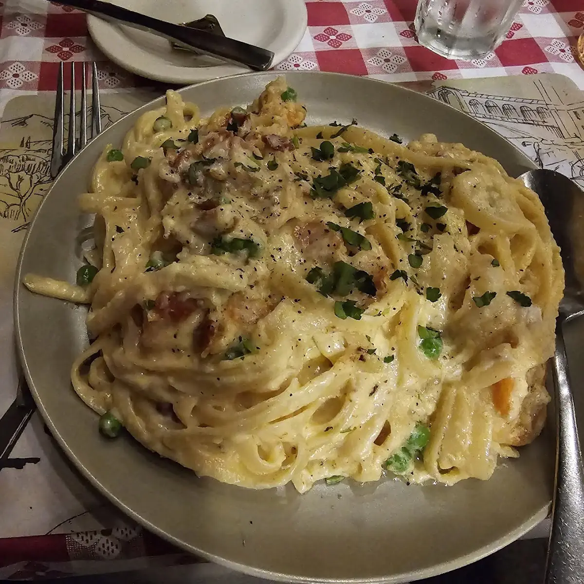 Fettuccine Alfredo