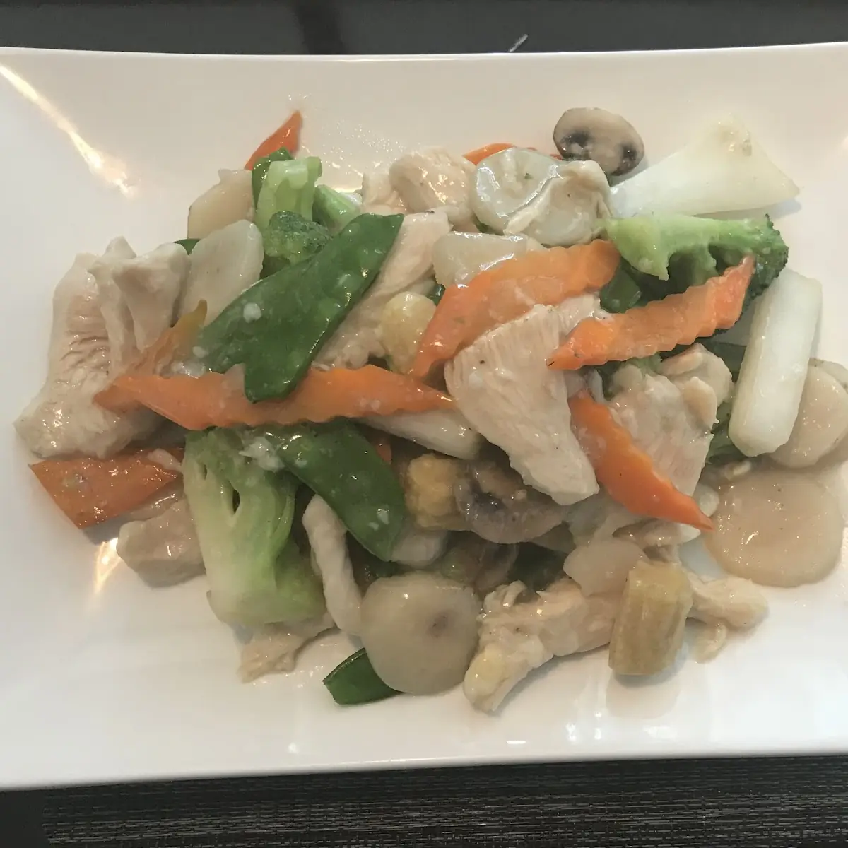 Chicken Moo Goo Gai Pan