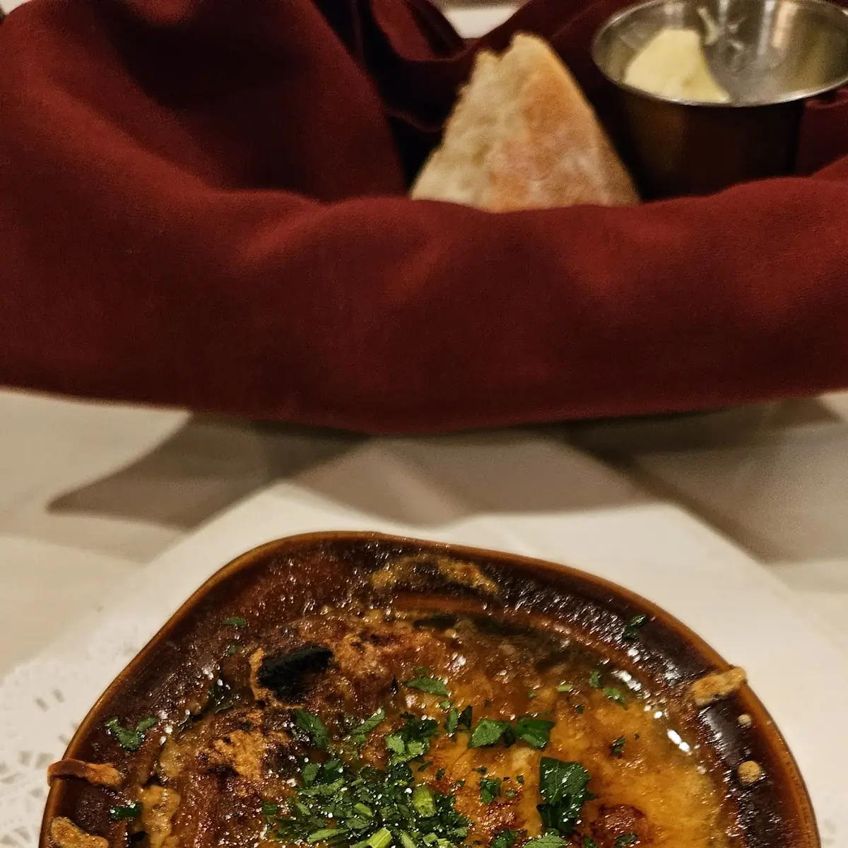 Caramelized French Onion Soup Gratinée