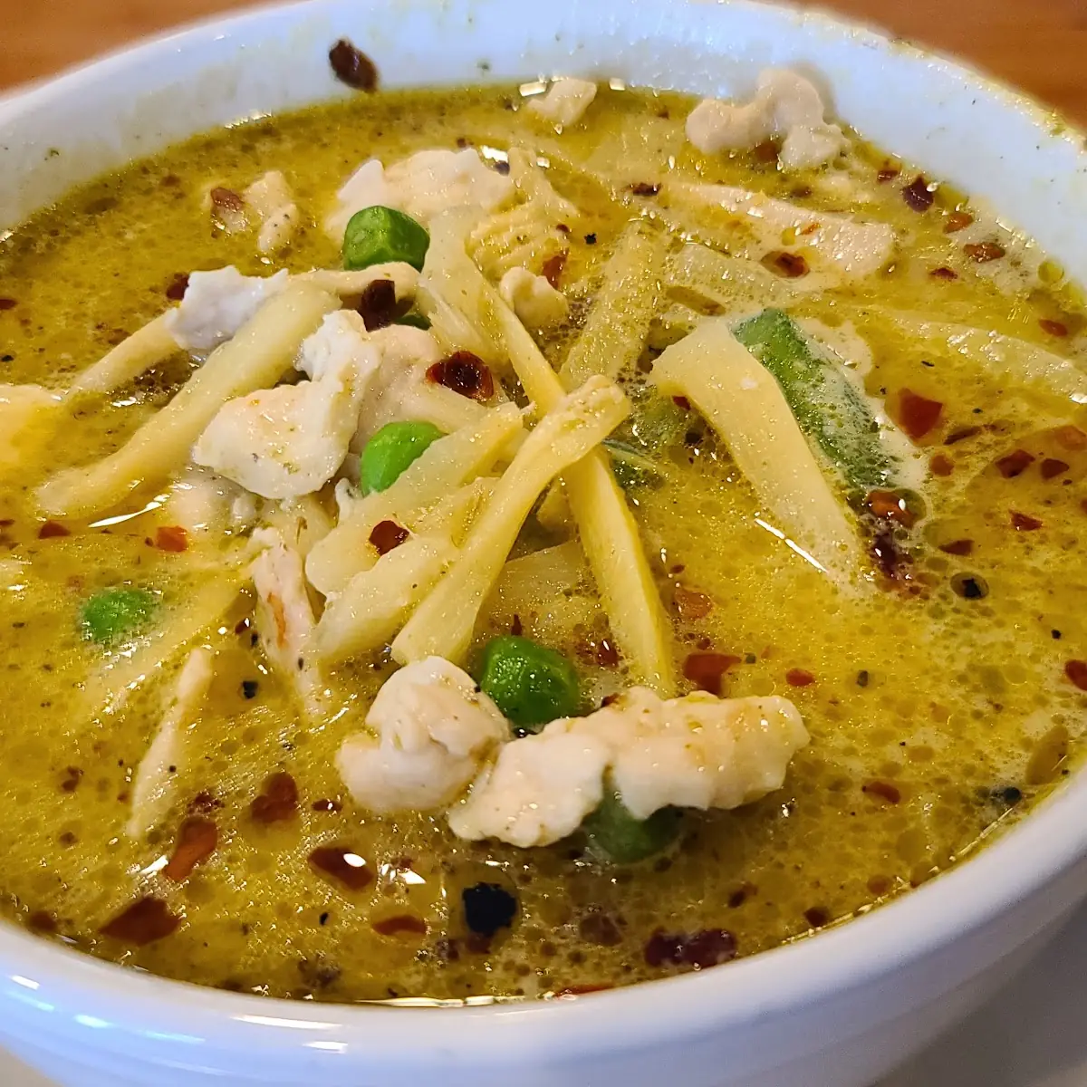 Kua Teaw / Thai Rice Noodle Soup