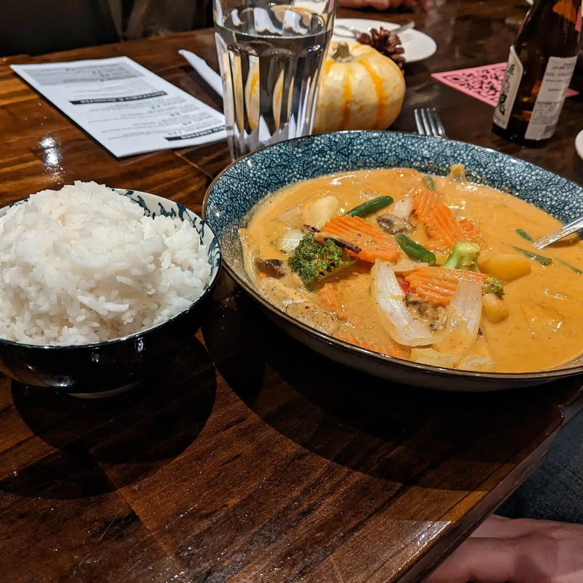 L Red Curry