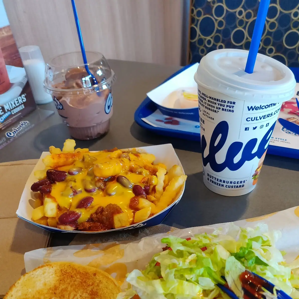 Butterburger with Chili Cheese Fries
