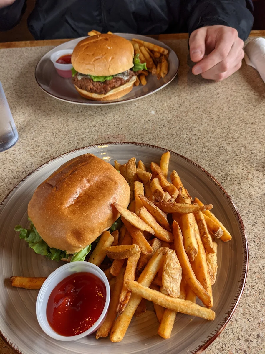 Hamburger, Barley Station Brewpub