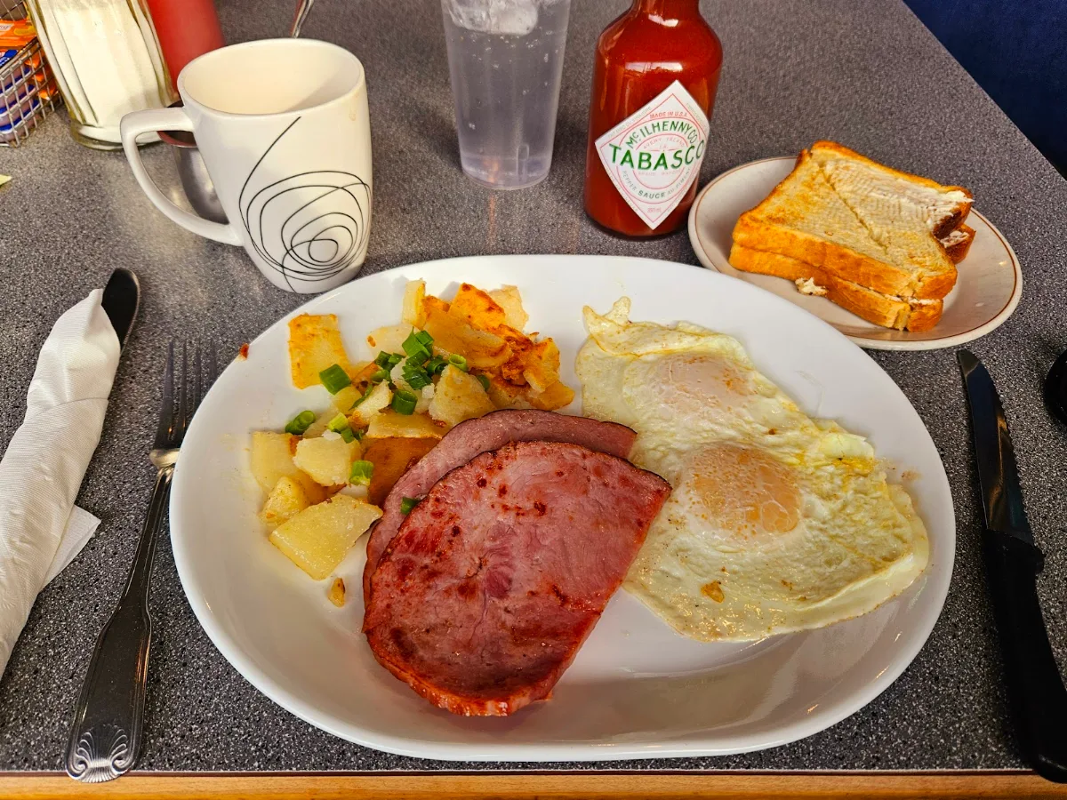 Highlights, Hide-A-Way Cafe