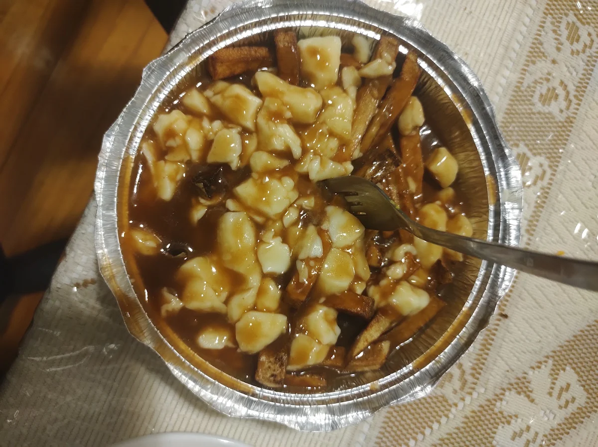 Poutine toute garnie / All Dressed Poutine