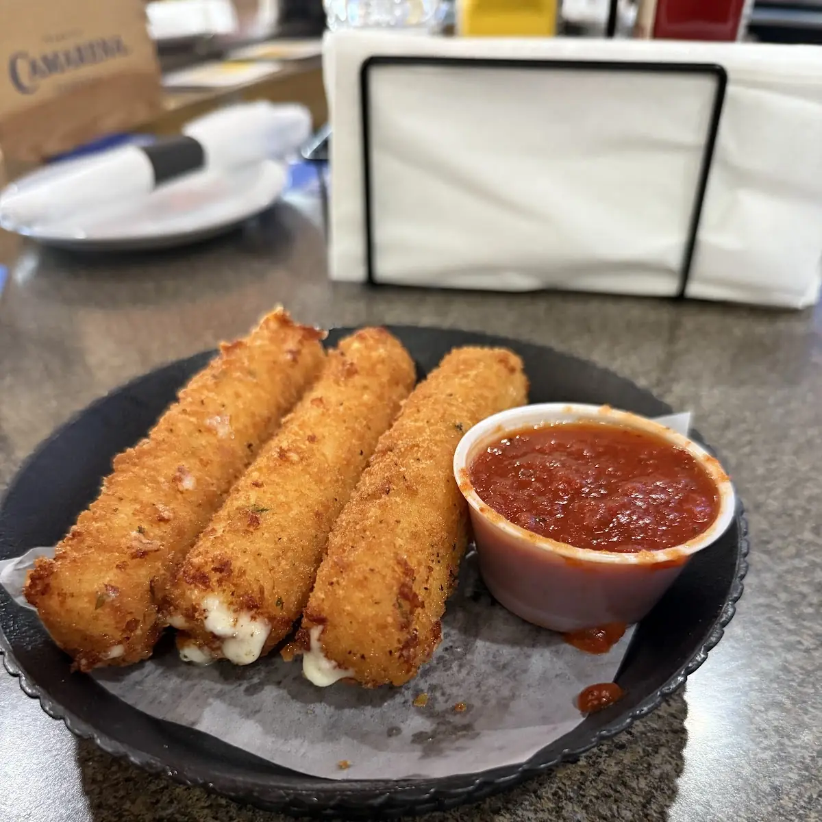 Mozzarella Sticks w Marinara