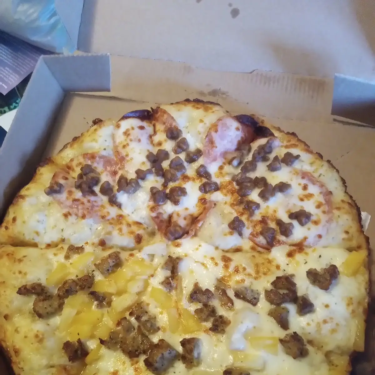 Sausage Bacon Alfredo Thin Crust Pizza