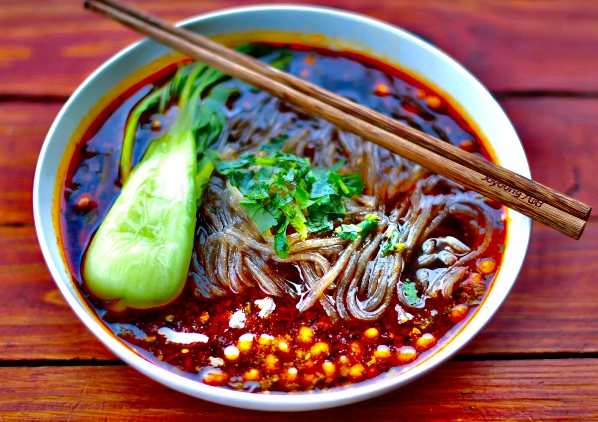 Spicy Beef Rice Noodle, Long's Food