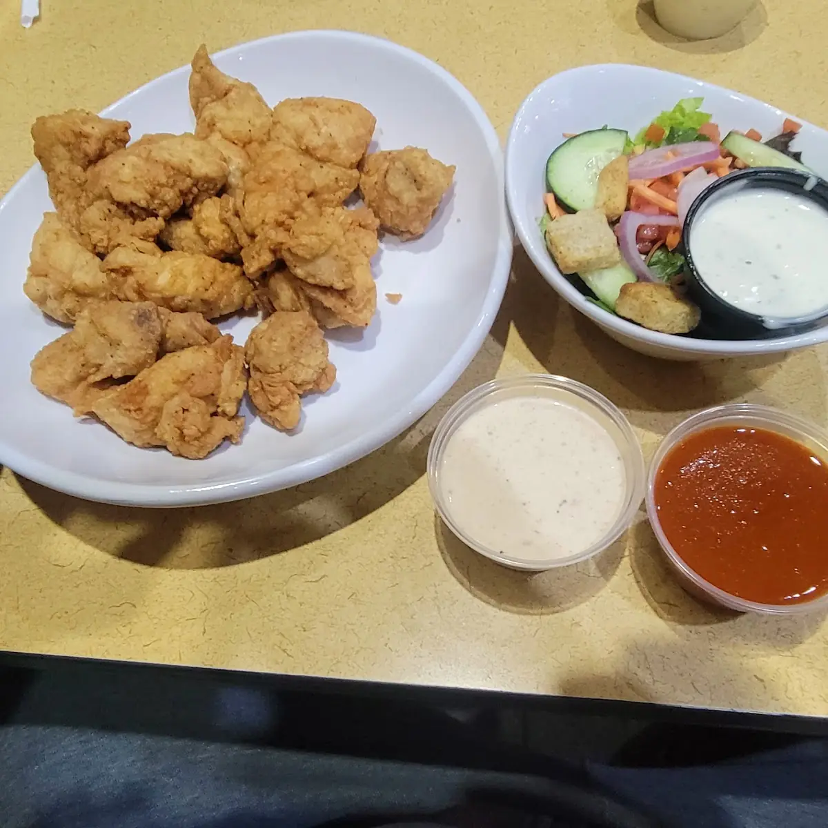 Boneless Chicken Wings Dinner Salad