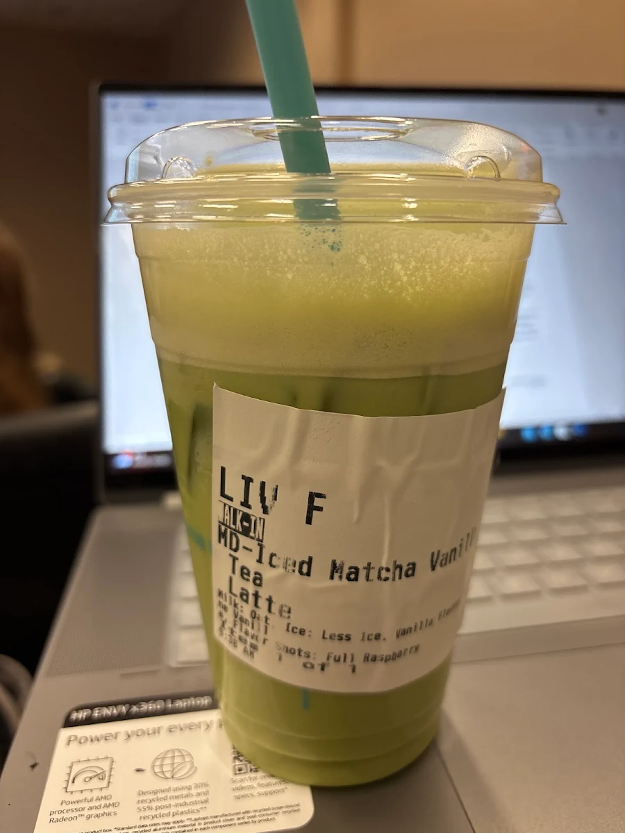 Iced Matcha Vanilla Tea Latte