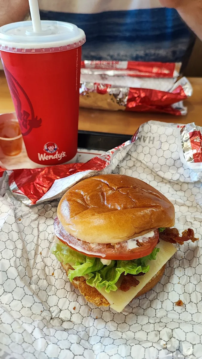 Asiago Ranch Chicken Club Combo, Wendy's