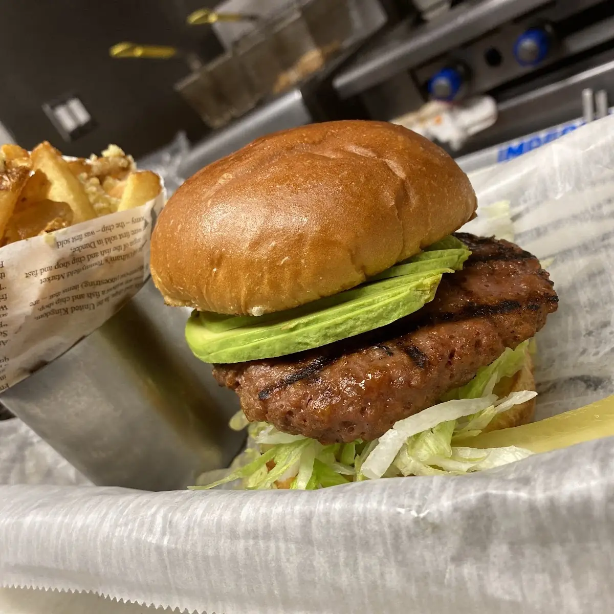 Avocado Beyond Burger Menü