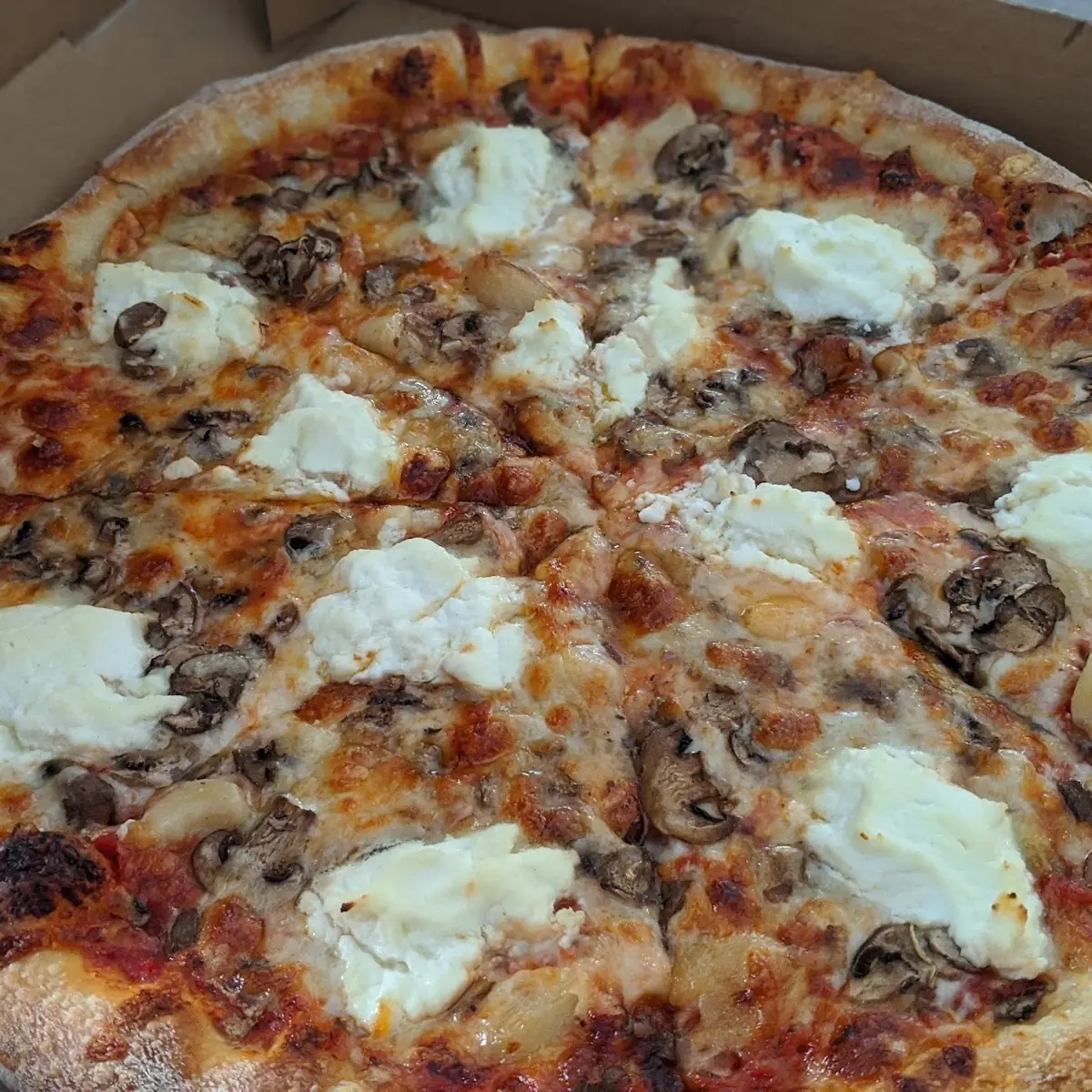 Four Cheese Roasted Garlic Pizza Mushrooms