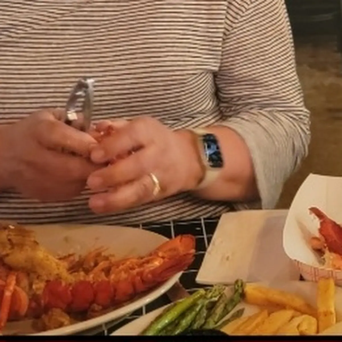 Steak frites surf n turf