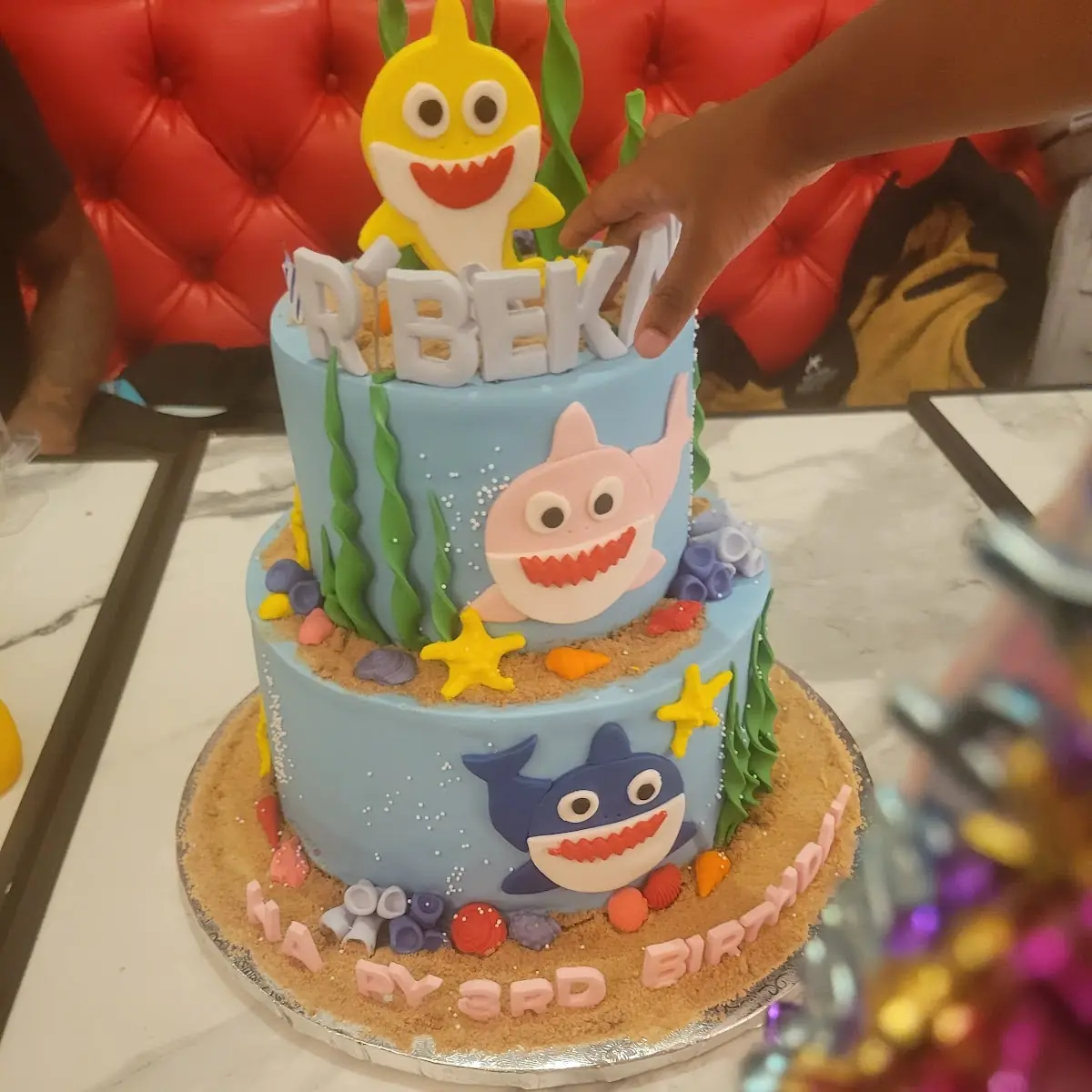 Baby Shark 3d Cake
