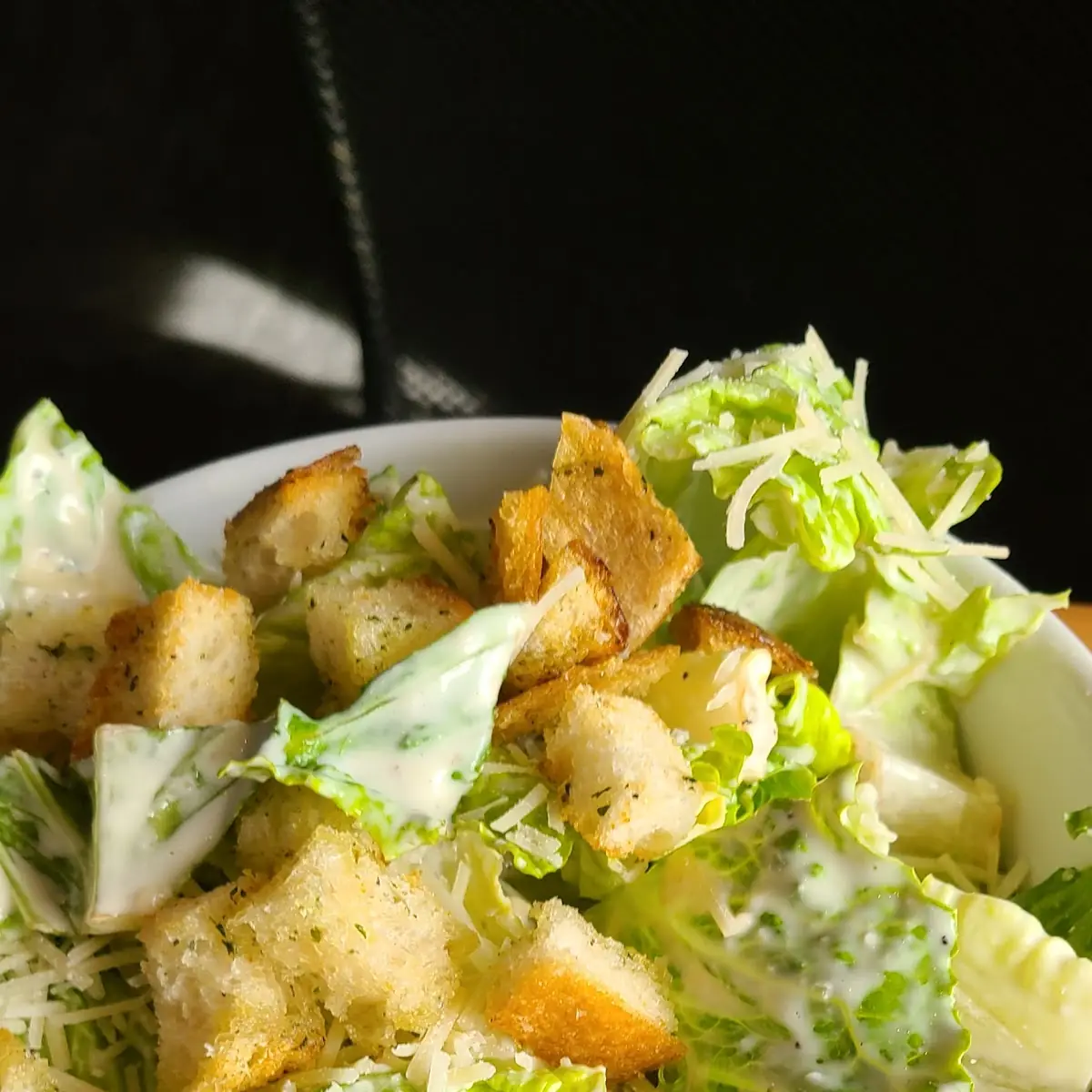 CHICKEN CAESAR SALAD