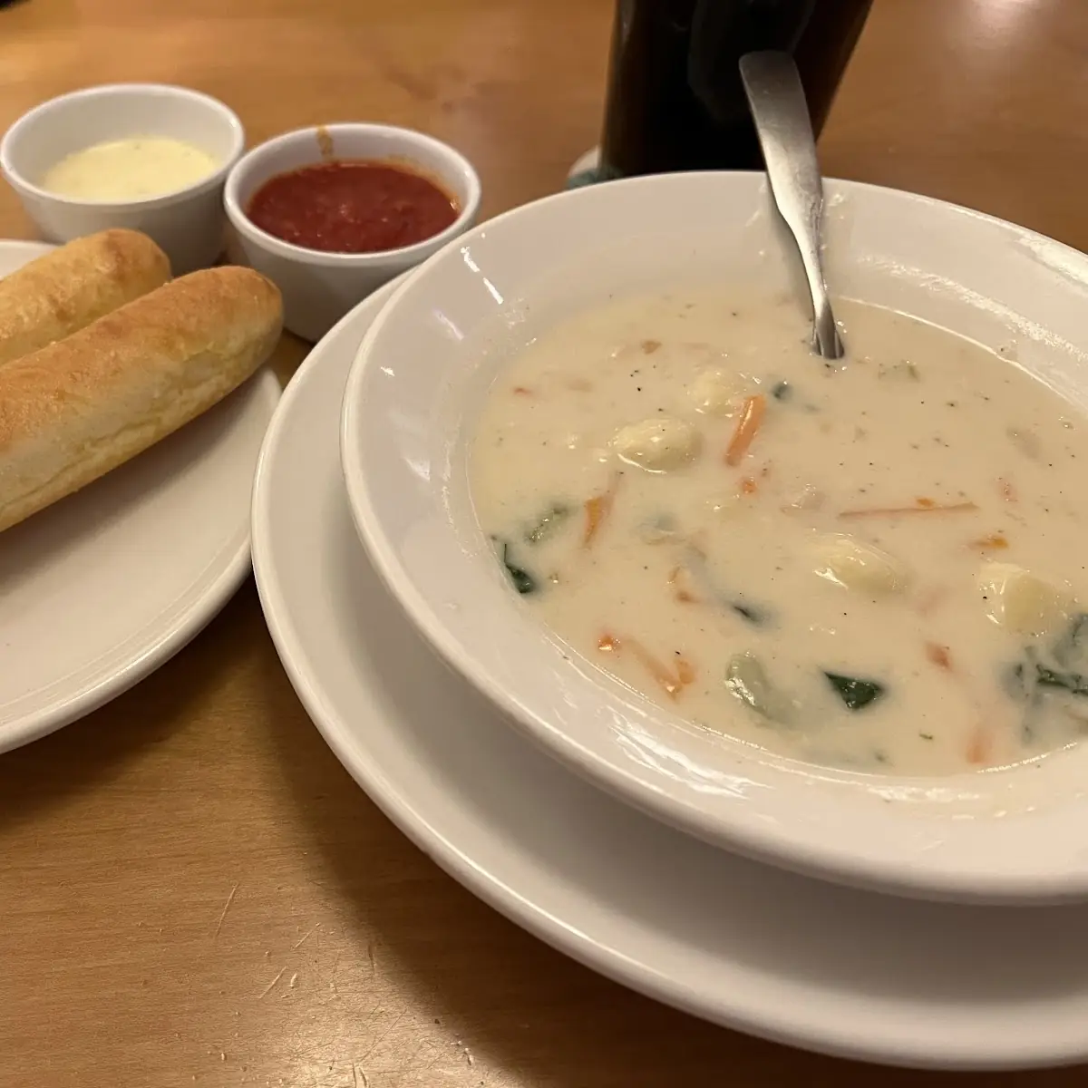 Never-Ending Soup Salad & Breadsticks
