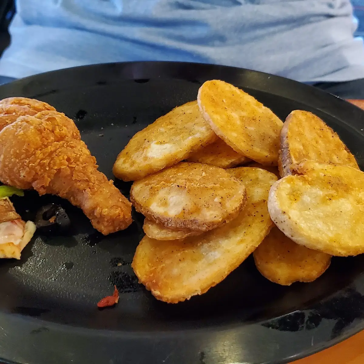 Shakeys Home Fries and Chicken