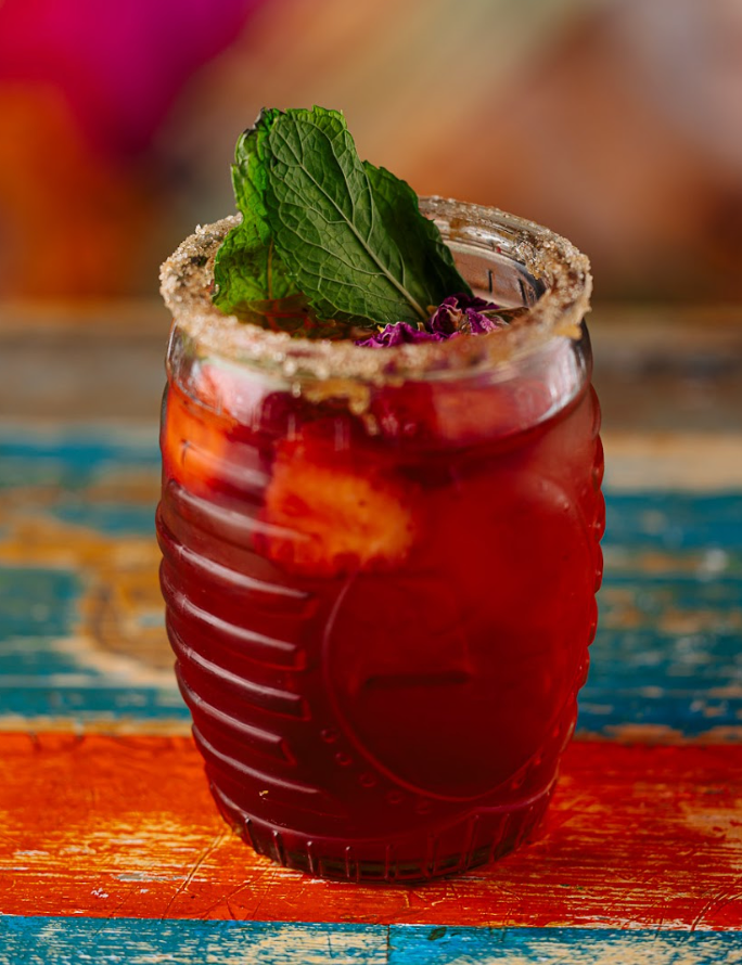 Margarita De Strawberry Mint, Hecho en Mexico Richmond (Rooftop Bar)