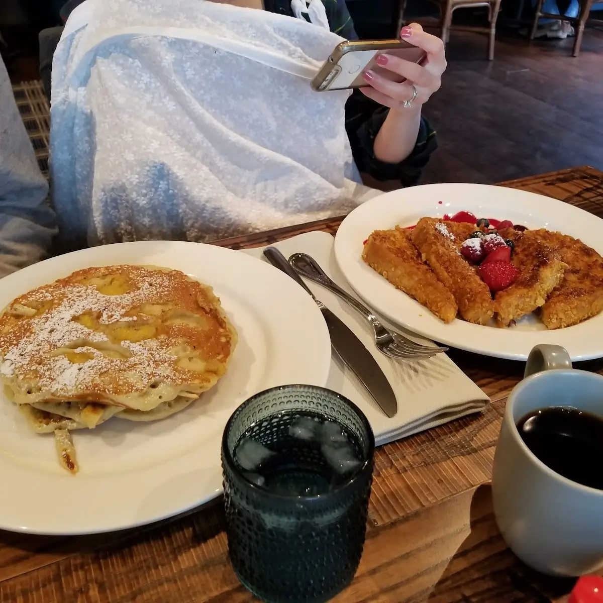 Clover-Sonoma Cheese Omelet