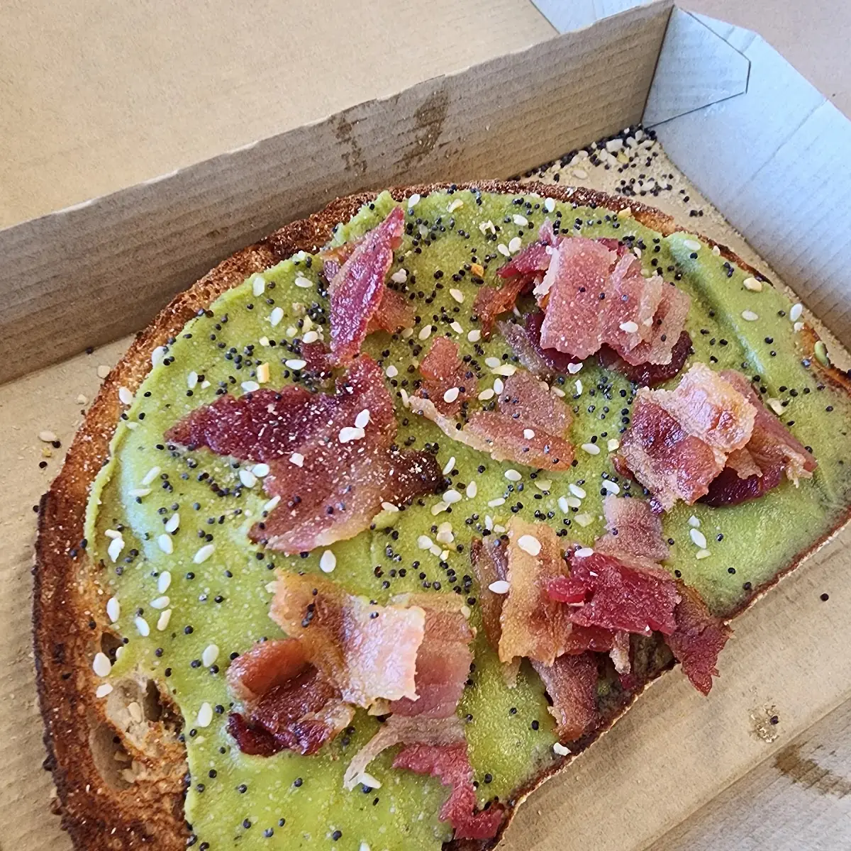 Avocado Toast w Bacon
