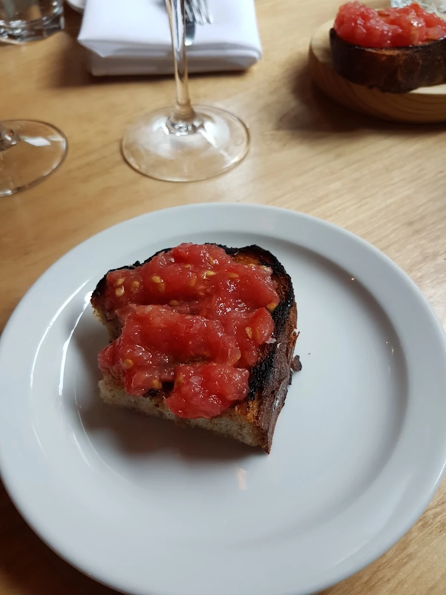 Pan Con Tomate