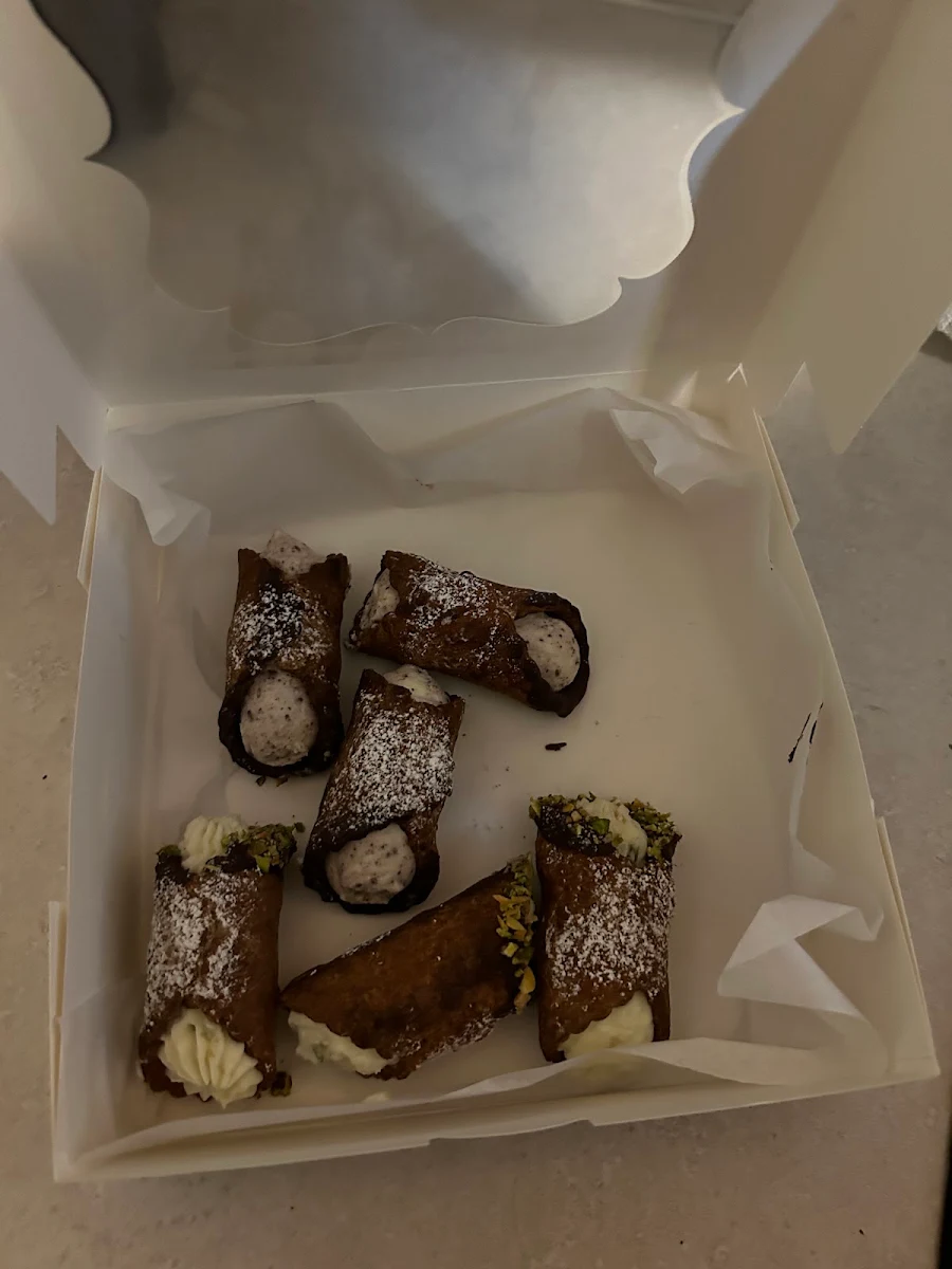 Cannoli