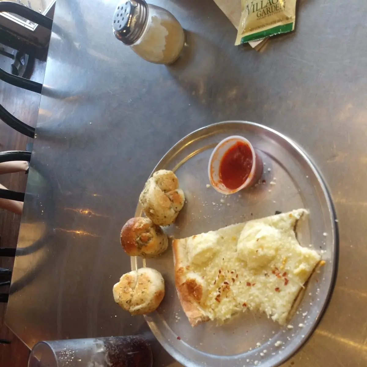 White Pizza and Garlic Knots