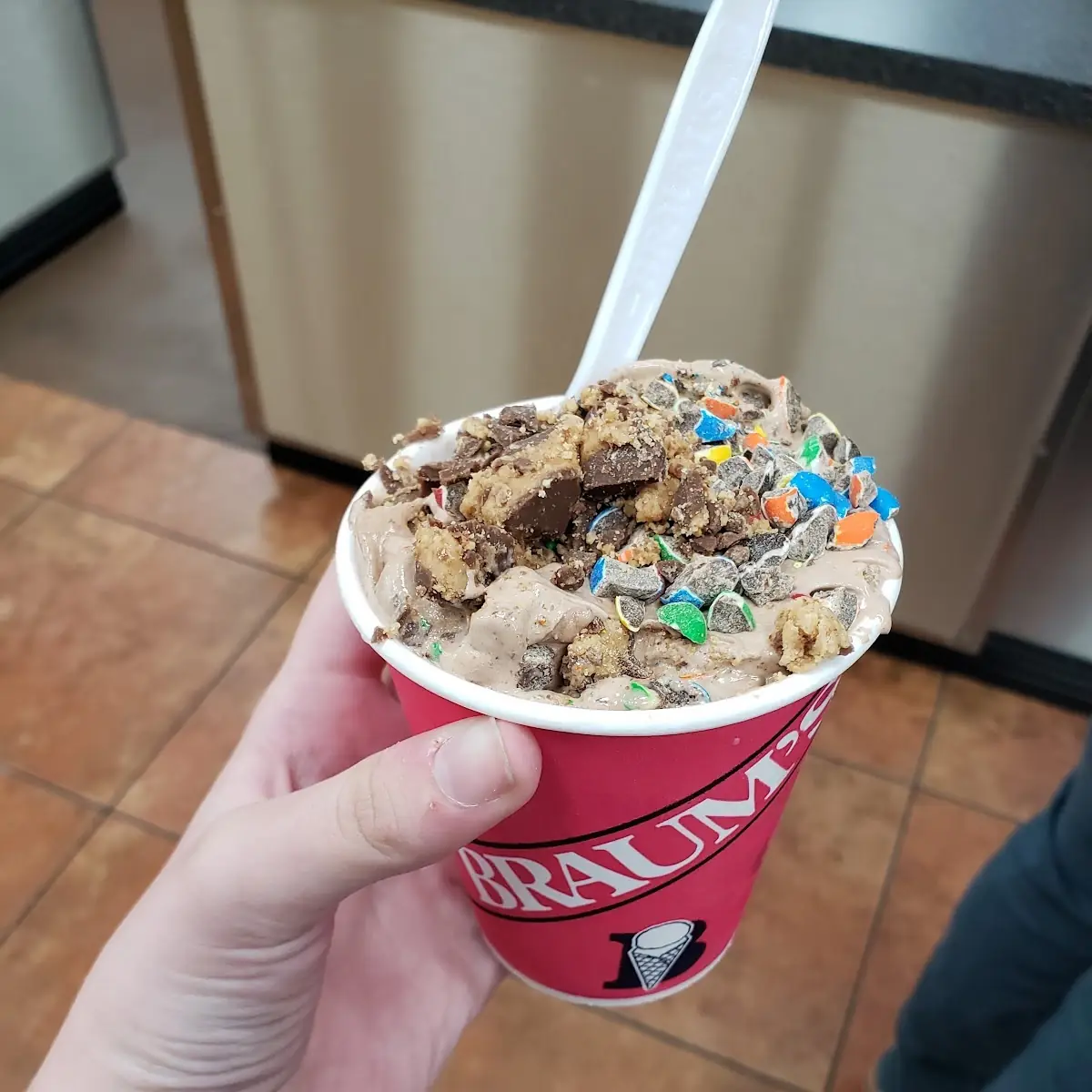 Frozen Yogurt Mix with Reeses and M&ms
