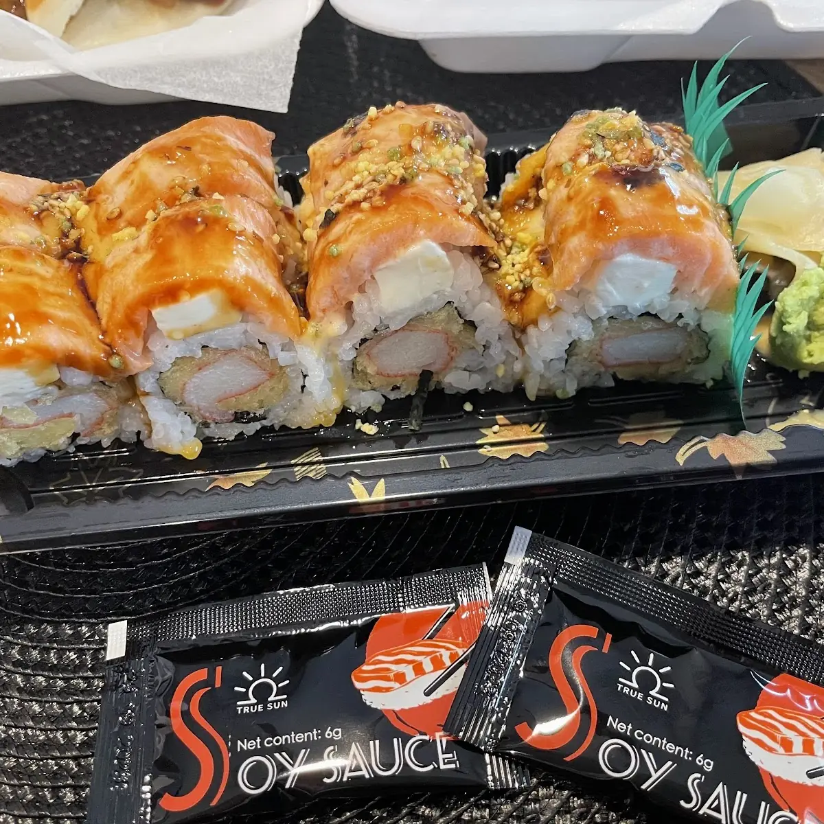 Sweet Heat Salmon Roll