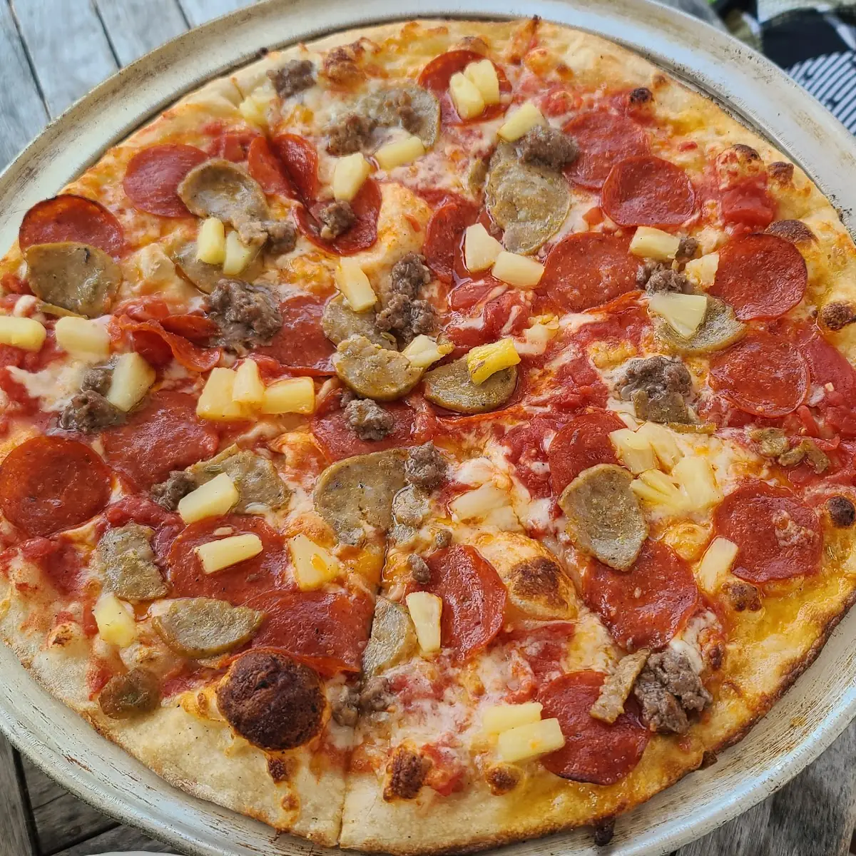 Meat Lovers Pizza Pineapple Pizza