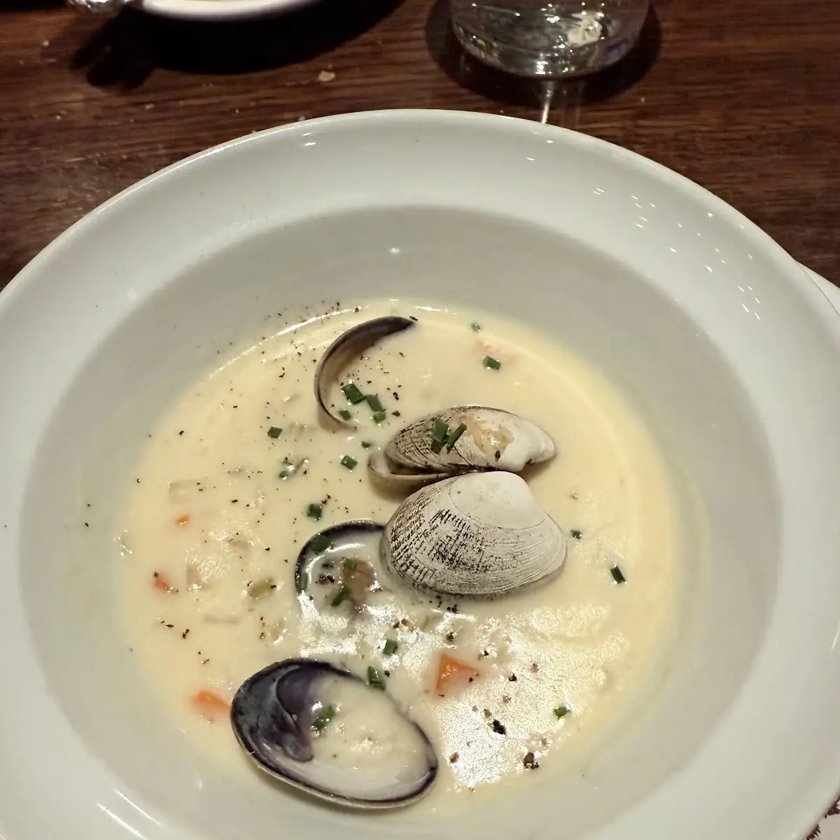 Clam Chowder with Oyster Crackers