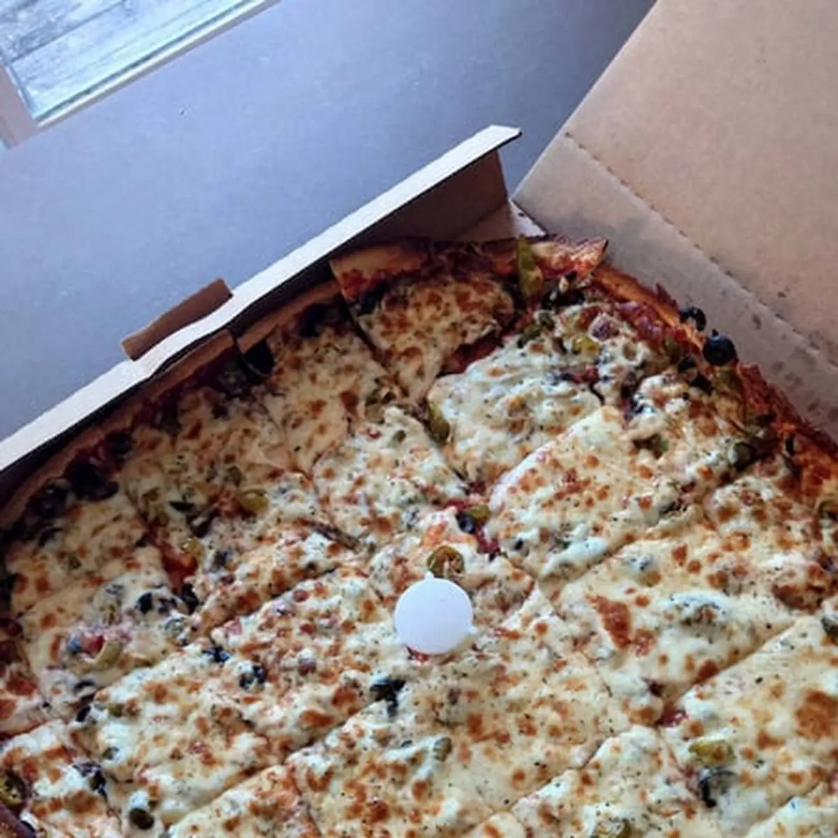 Sausage Mushroom and Cheese Pizza