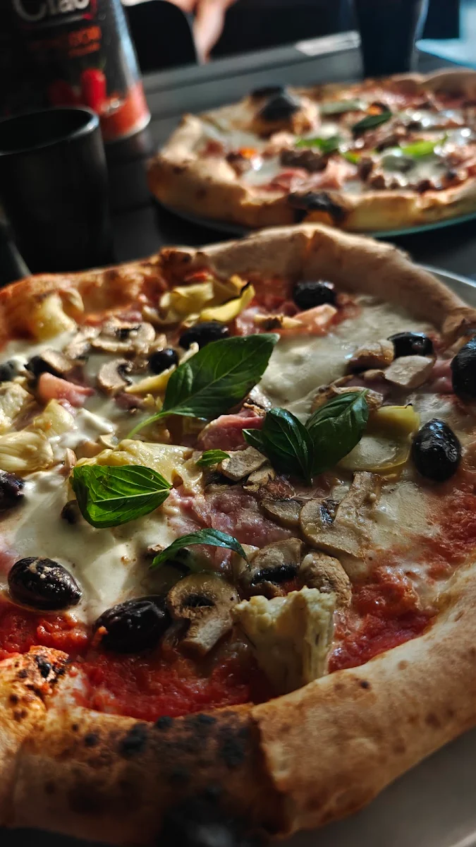 Highlights, Postcard from Napoli