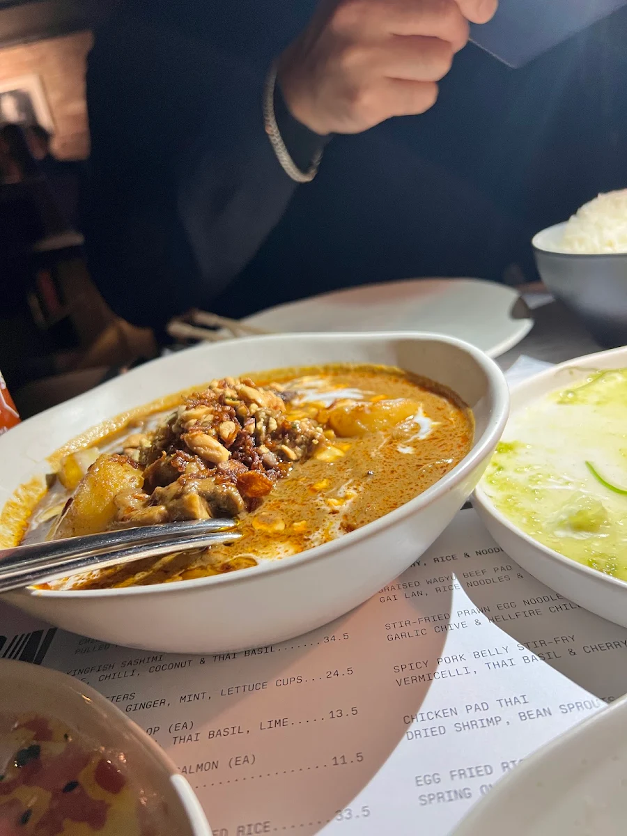 Massaman Curry, Chin Chin