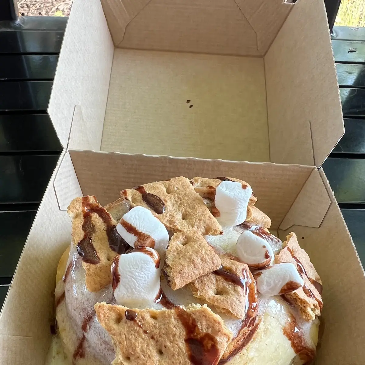 S’More Cinnamon Roll