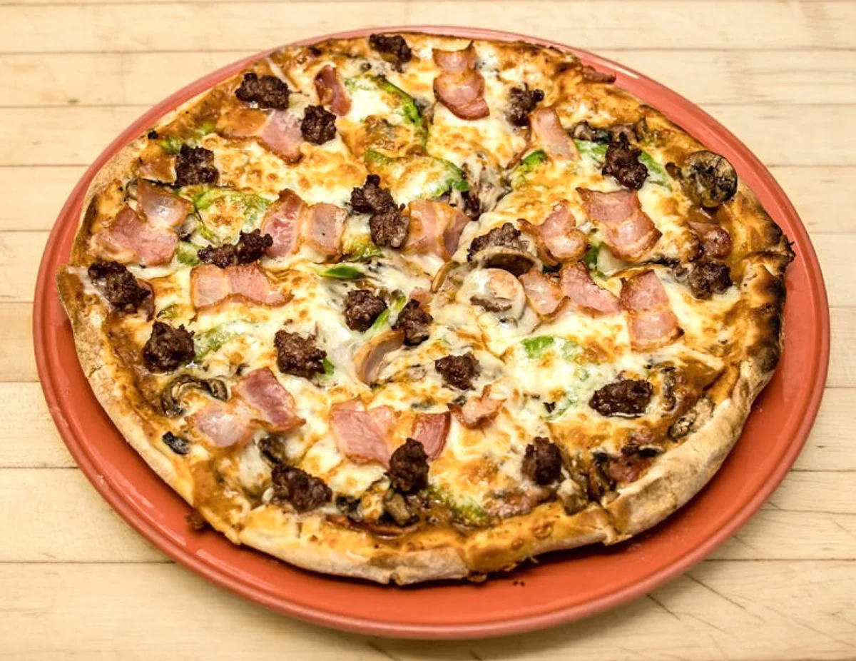 Highlights, Sam’s Pizza